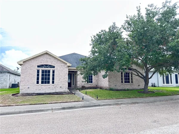 $368,000 | 3141 Quail Springs Road, Unit 13, Corpus Christi, TX 78414