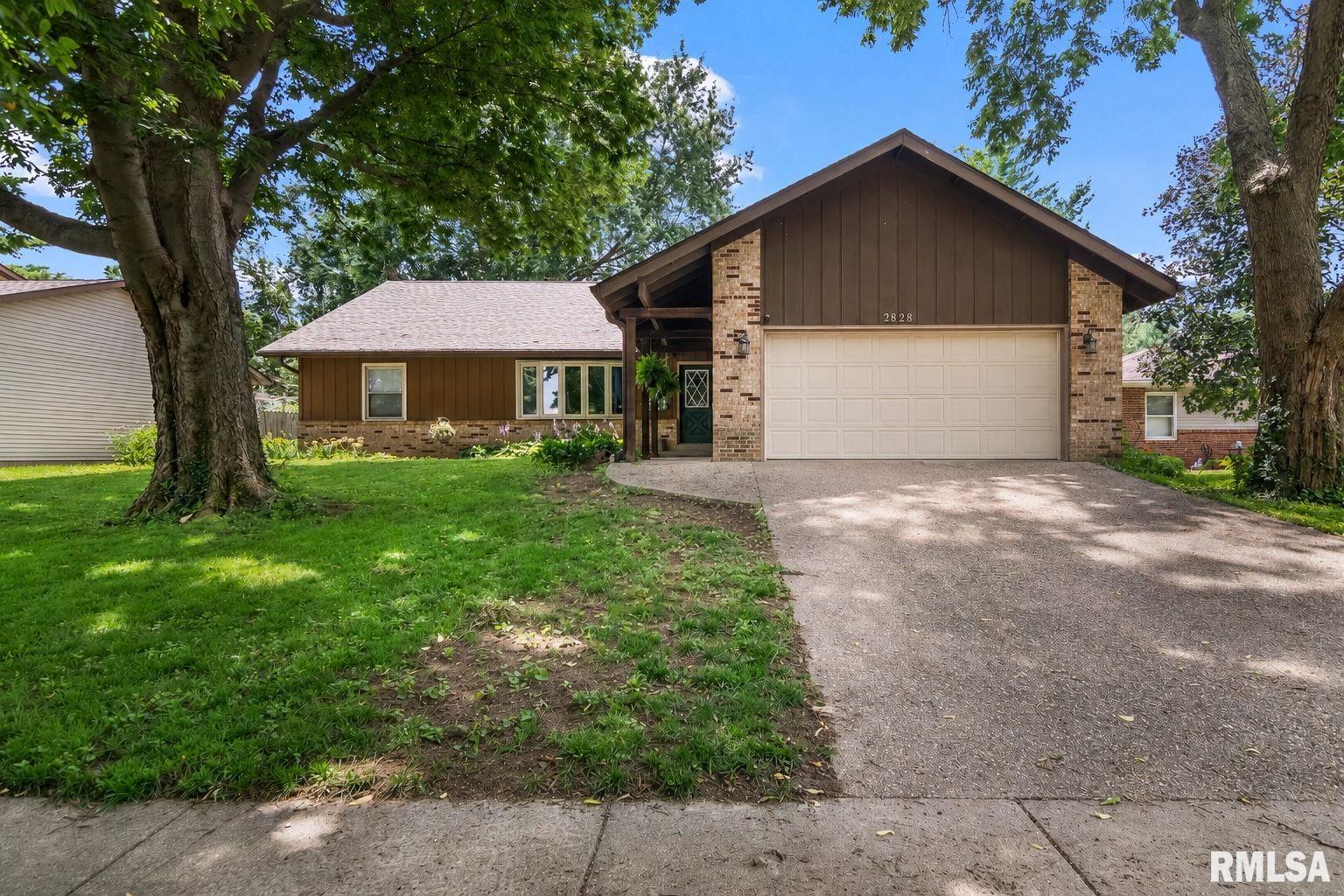 2828 Crown Point Springfield, IL 62704 - Photo 23 of 53