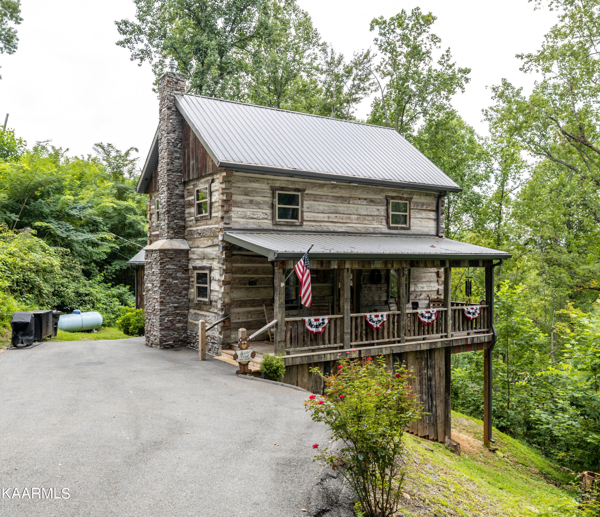 636 Jess Field Road Gatlinburg, TN 37738 - Photo 1 of 21