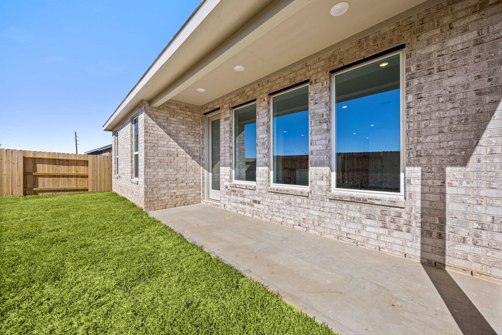 28947 Rustic Robin Lane Hockley, TX 77447 - Photo 27 of 33 Covered back patio