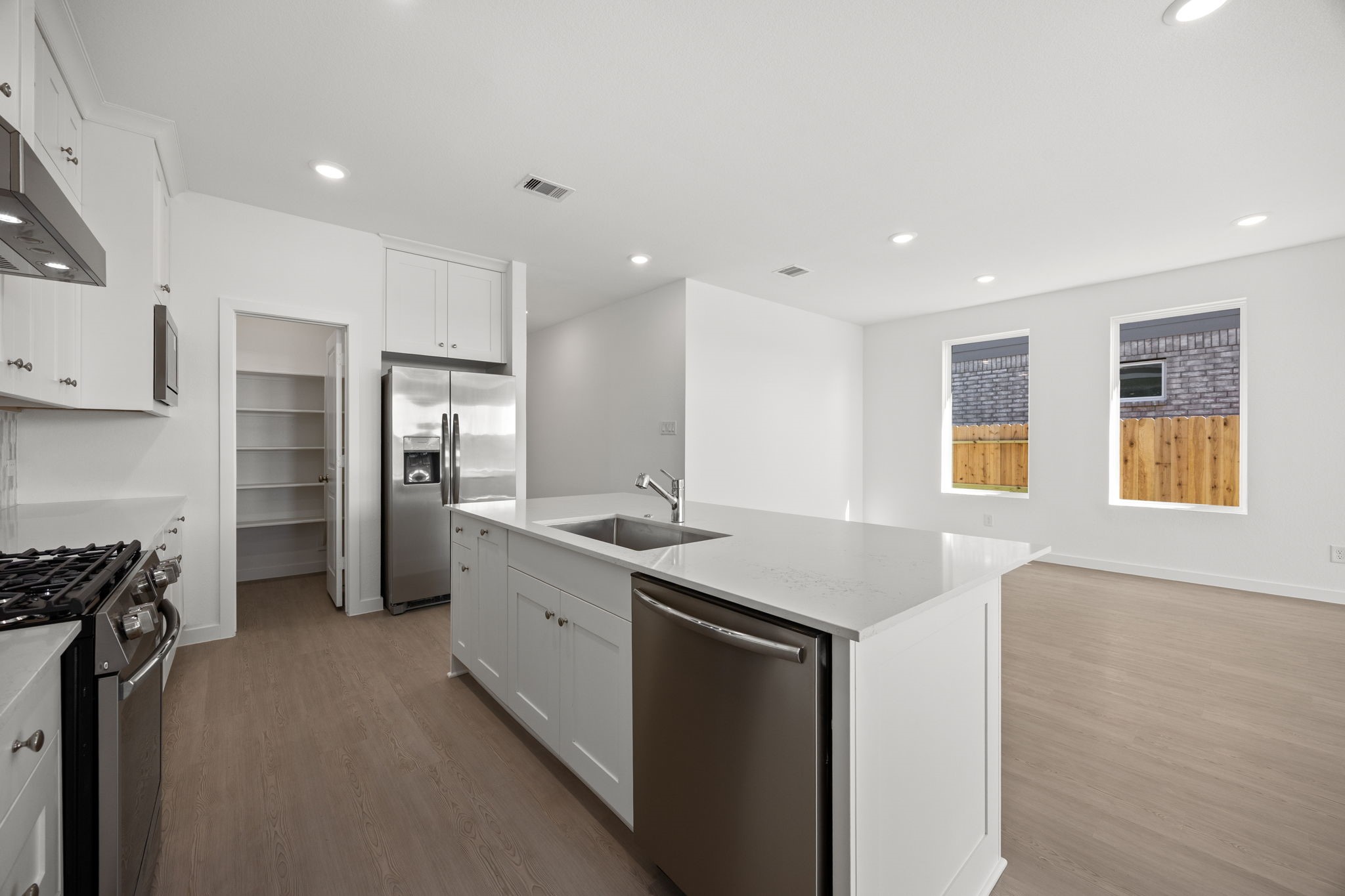 28947 Rustic Robin Lane Hockley, TX 77447 - Photo 6 of 33 Stainless steel appliances