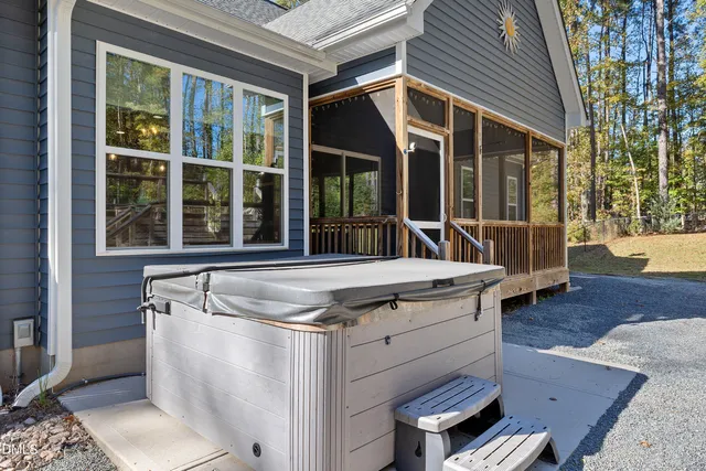 a outdoor space view with sitting space