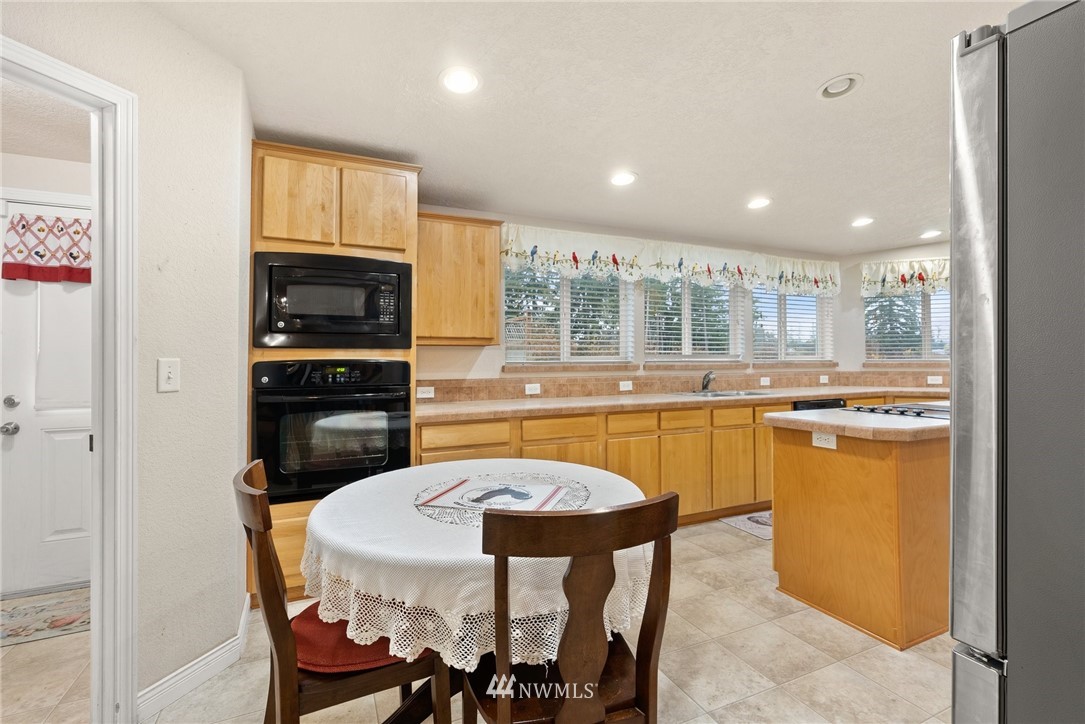 397 East Avery Road Napavine, WA 98532 - Photo 13 of 32 Gallery Image 13