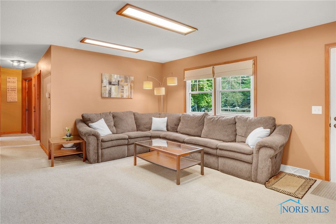 5914 North River Road Waterville, OH 43566 - Photo 9 of 40 Gallery Image 9