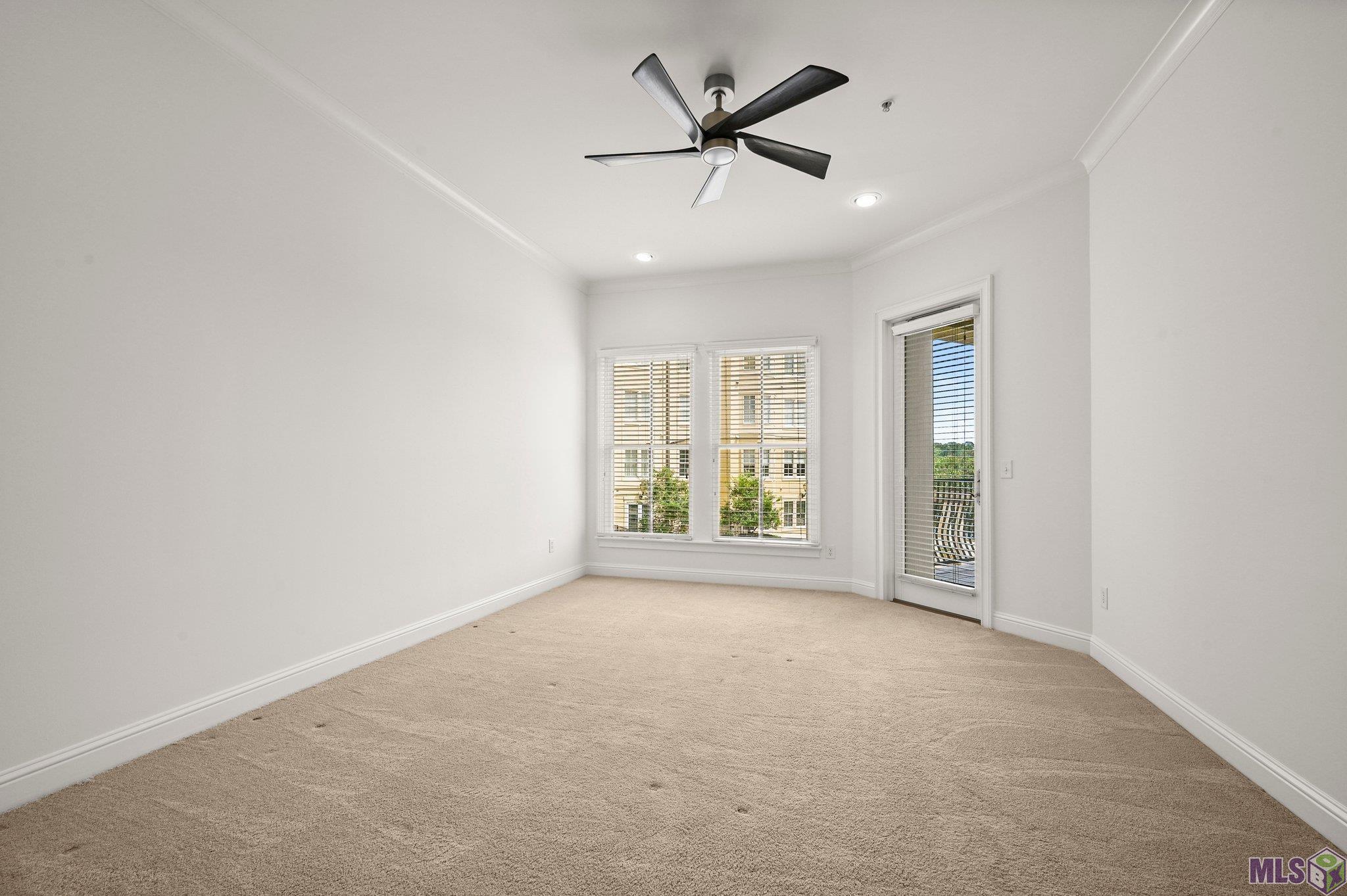 998 Stanford Avenue, Unit 308 Baton Rouge, LA 70808 - Photo 9 of 22 Primary Bedroom