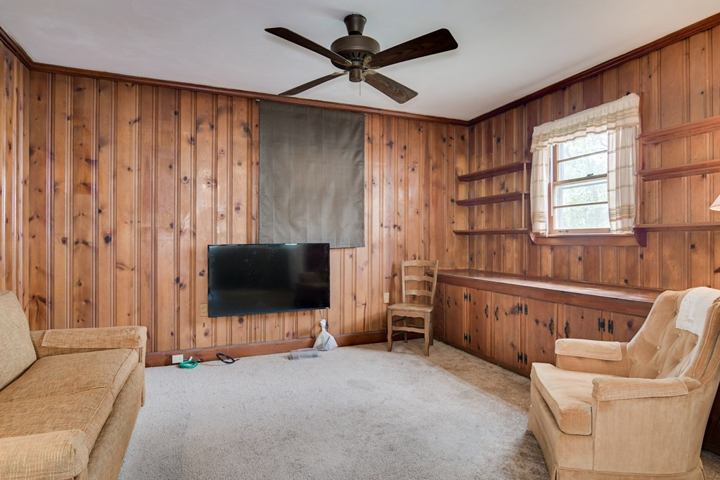 697 Main Street Barnwell, SC 29812 - Photo 14 of 29 Den