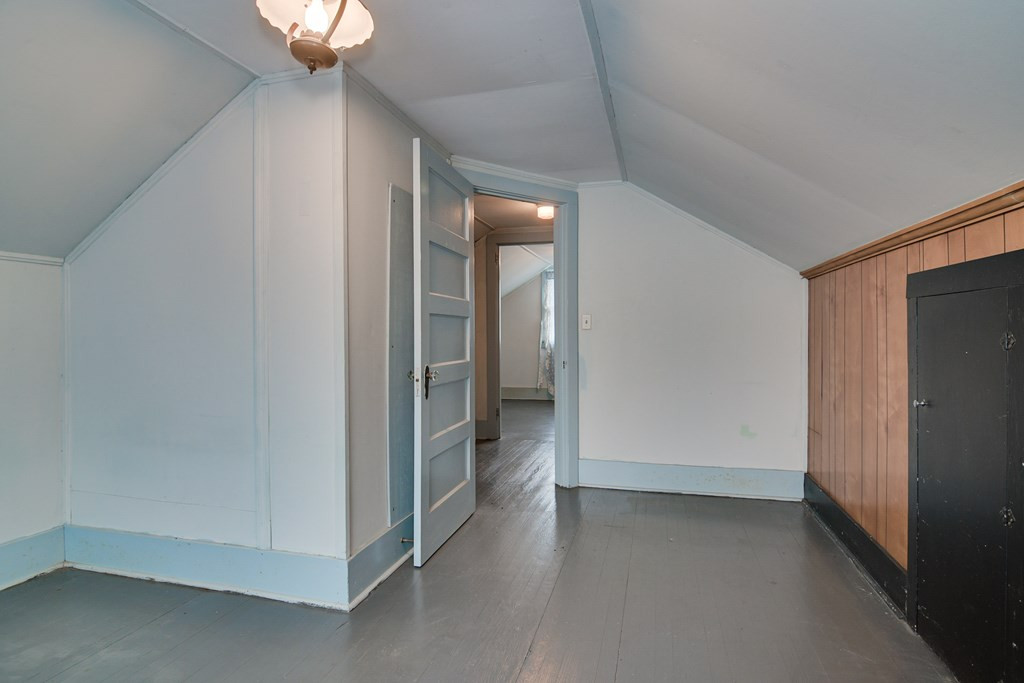 697 Main Street Barnwell, SC 29812 - Photo 23 of 29 Upstairs Bedroom 1 View 2
