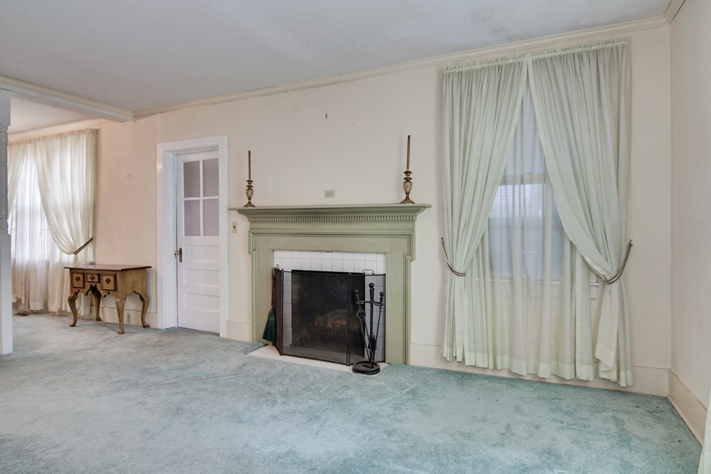 697 Main Street Barnwell, SC 29812 - Photo 8 of 29 Living Room Fireplace
