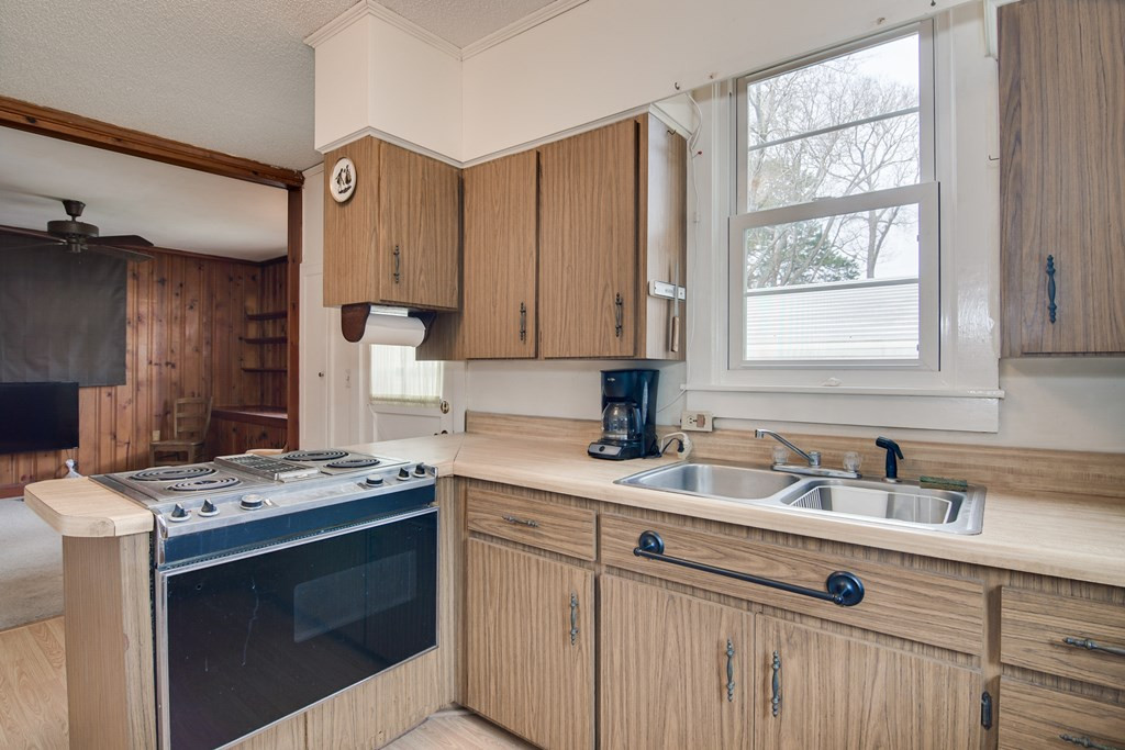 697 Main Street Barnwell, SC 29812 - Photo 10 of 29 Kitchen View 2