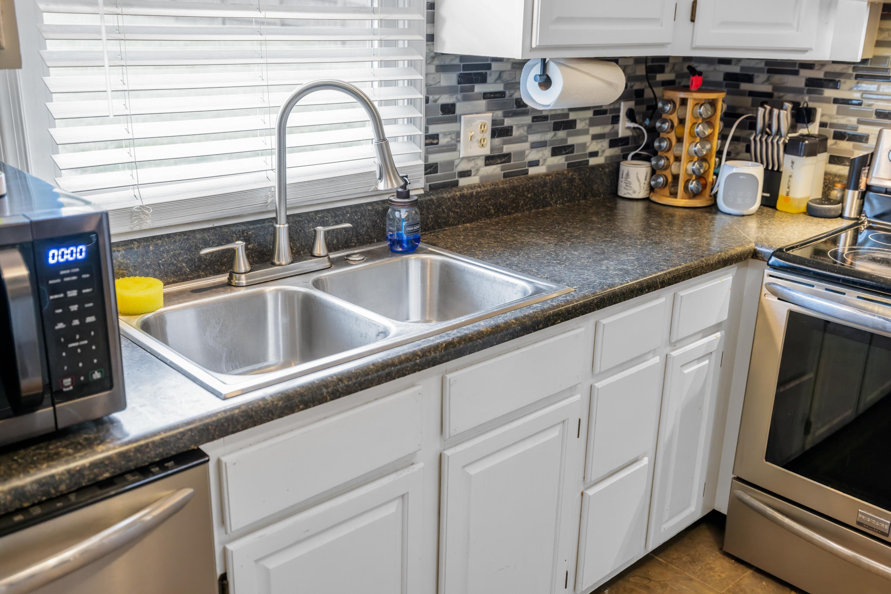 701 Horseshoe Circle Stuarts Draft, VA 24477 - Photo 11 of 70