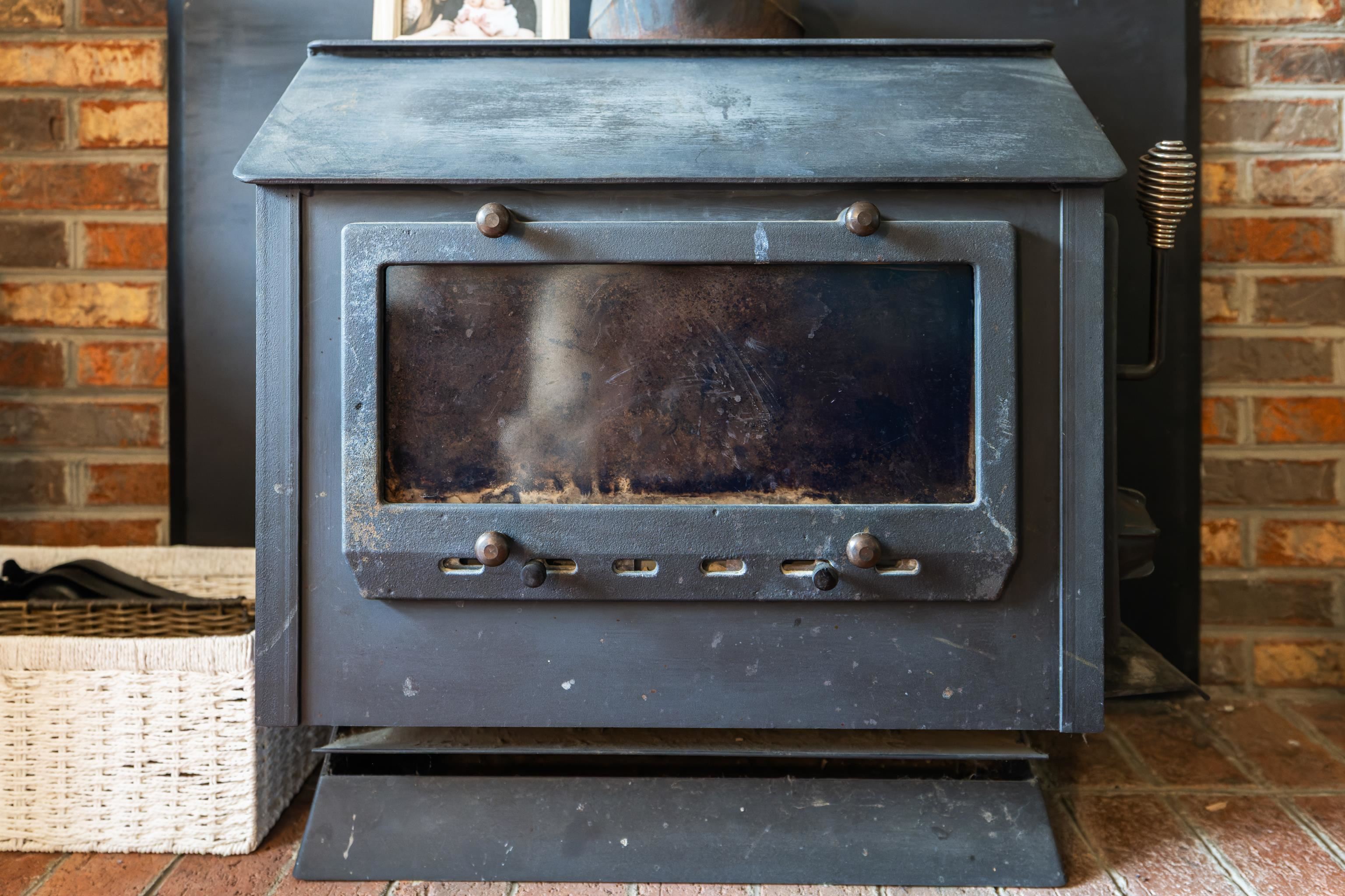 701 Horseshoe Circle Stuarts Draft, VA 24477 - Photo 5 of 70 a view of fireplace with washer