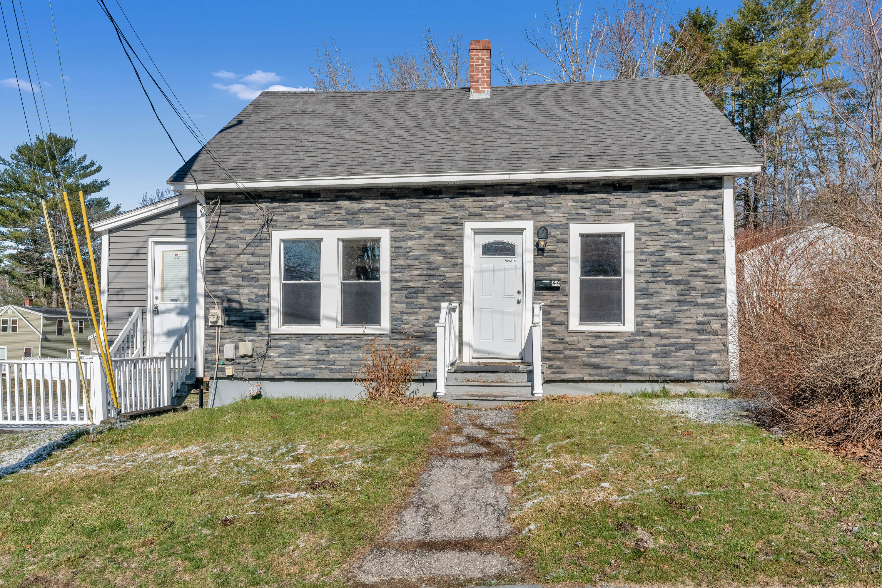 44 Towle Street Auburn, ME 04210 - Photo 2 of 30 _DSC6244