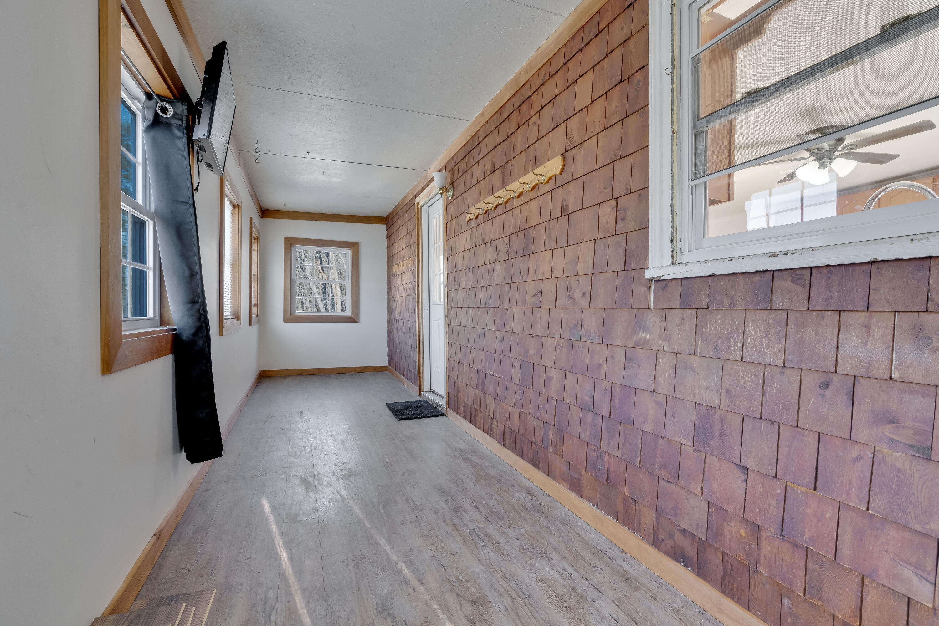 44 Towle Street Auburn, ME 04210 - Photo 5 of 30 _DSC6174