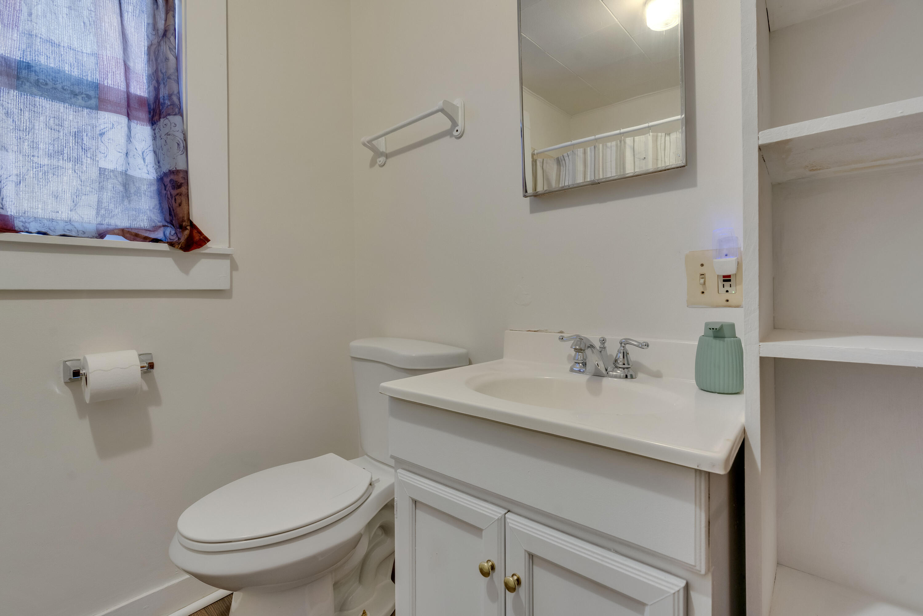 44 Towle Street Auburn, ME 04210 - Photo 8 of 30 _DSC6186
