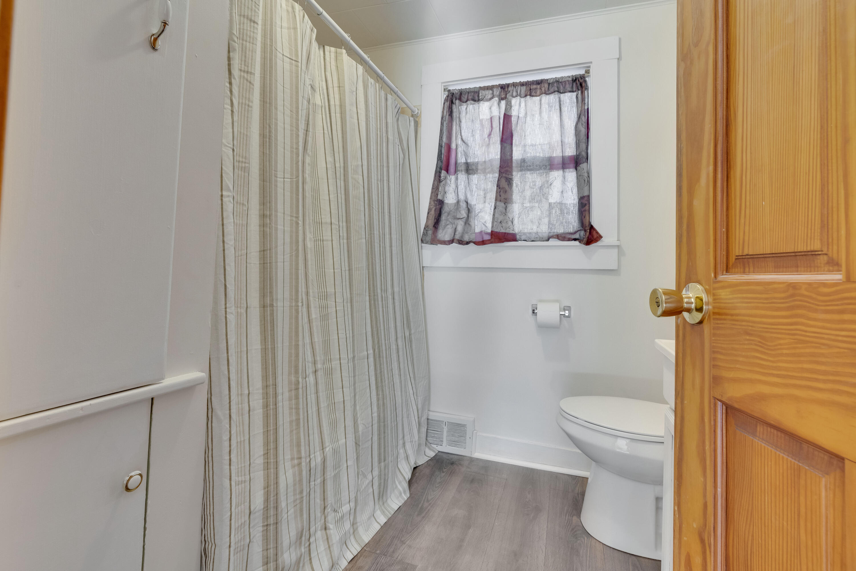 44 Towle Street Auburn, ME 04210 - Photo 9 of 30 _DSC6189