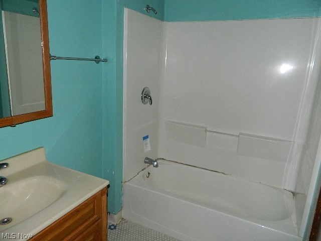 3869 Silsby Road Cleveland, OH 44111 - Photo 7 of 11 Gallery Image 7