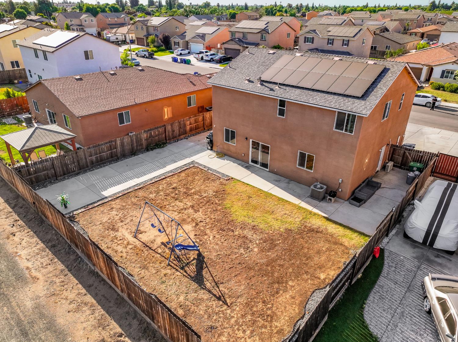 1869 East Gum Avenue Reedley, CA 93654 - Photo 6 of 27