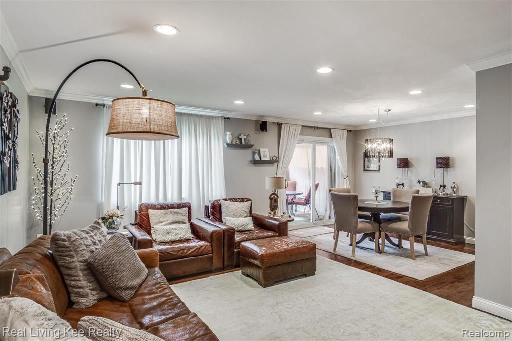 126 Manor Way Rochester Hills, MI 48309 - Photo 10 of 34