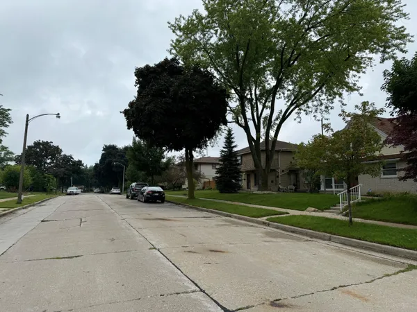 $7,500 | 7722 West Potomac Avenue, Milwaukee, WI 53222