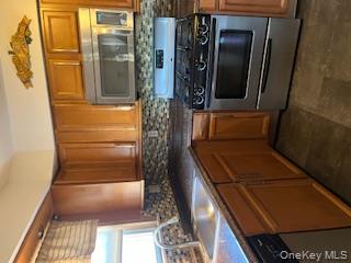 90-24 Spritz Road Queens, NY 11417 - Photo 2 of 13