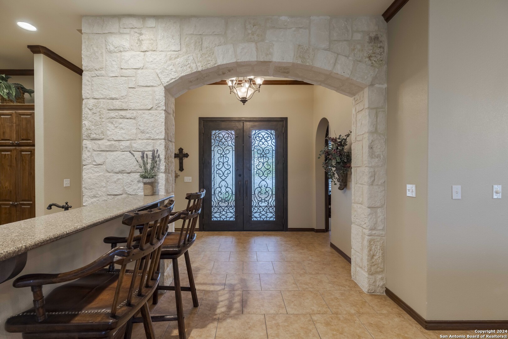 3801-15 Club House Road, Unit 15 Kerrville, TX 78028 - Photo 2 of 26 a view of a hallway with seating area