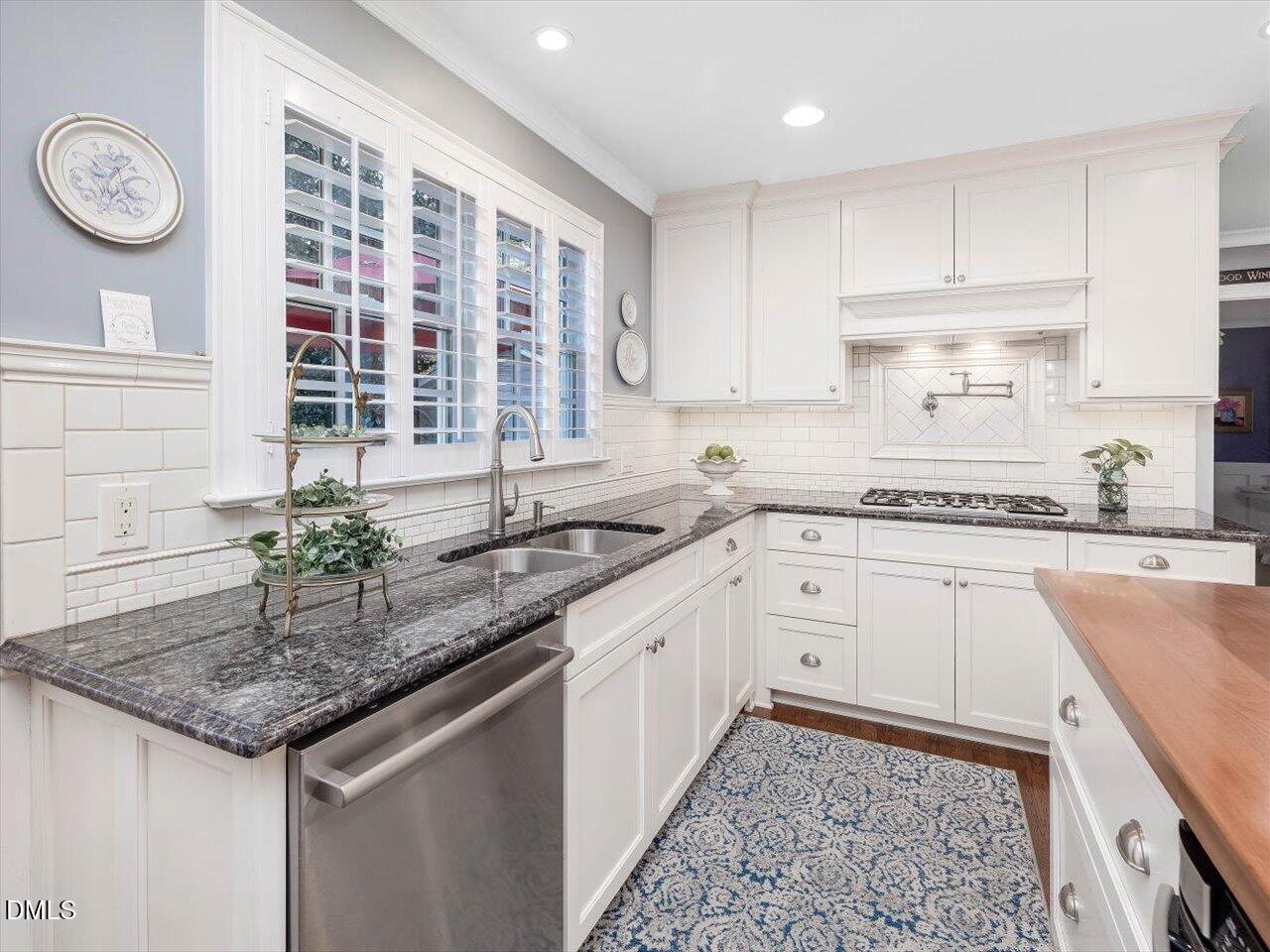 4001 Brothwell Court Raleigh, NC 27606 - Photo 19 of 85 24-Kitchen