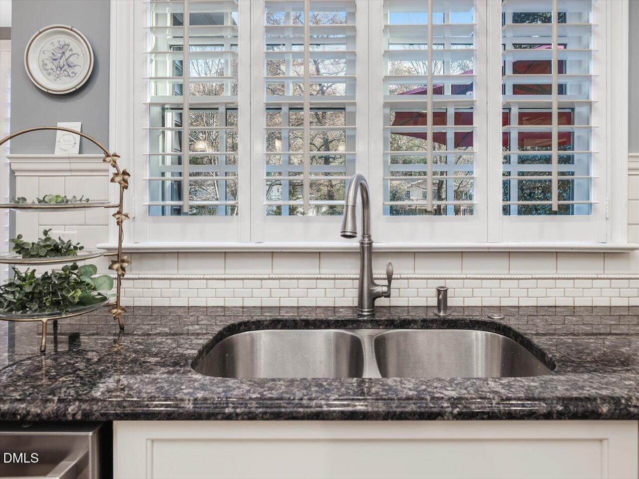 4001 Brothwell Court Raleigh, NC 27606 - Photo 20 of 85 25-Kitchen