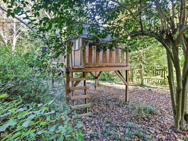 $885,000 | 4001 Brothwell Court, Raleigh, NC 27606