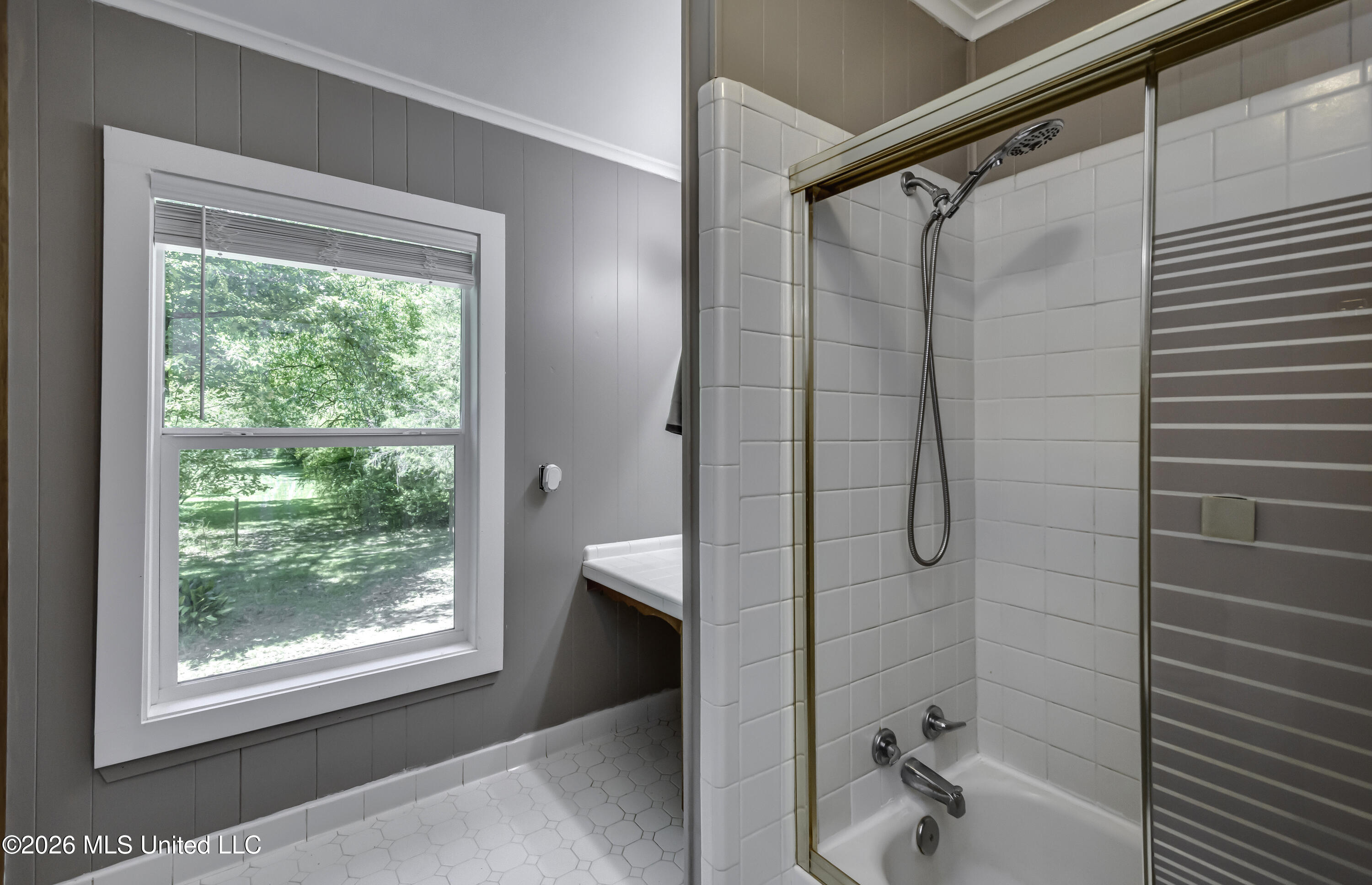 214 Parks Road Jackson, MS 39212 - Photo 26 of 96 Primary Bathroom