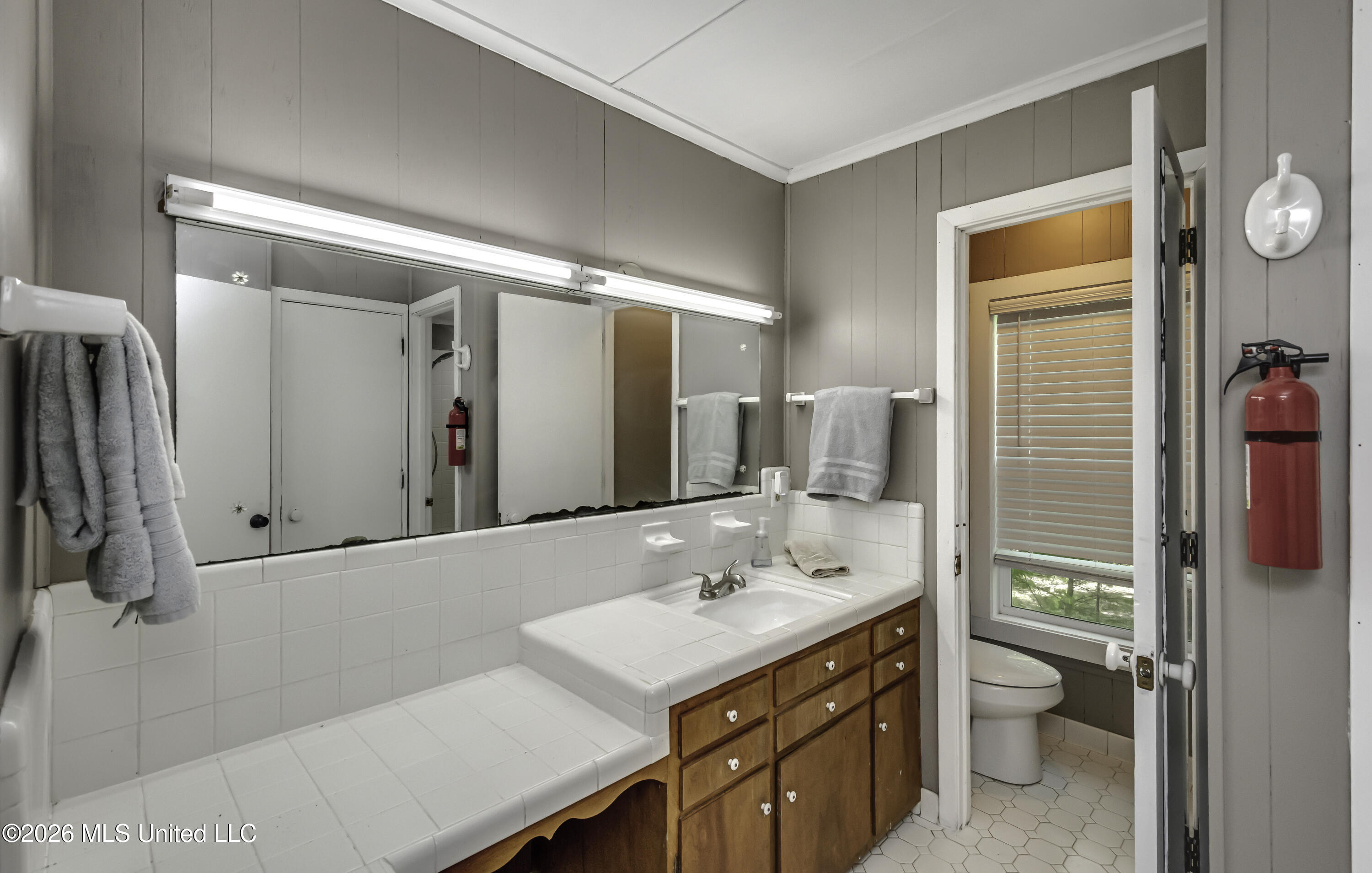 214 Parks Road Jackson, MS 39212 - Photo 46 of 96 Bathroom 2
