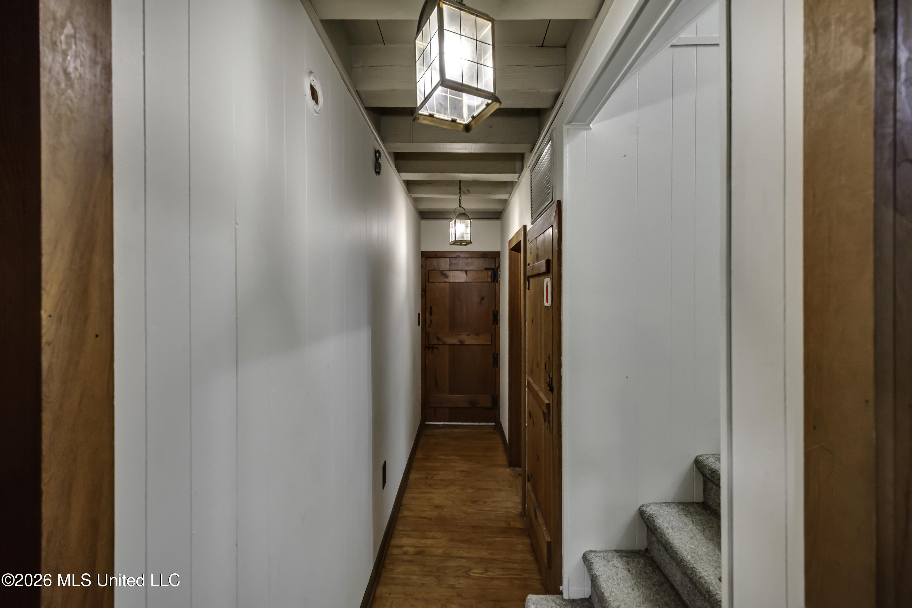214 Parks Road Jackson, MS 39212 - Photo 49 of 96 Downstairs Hallway