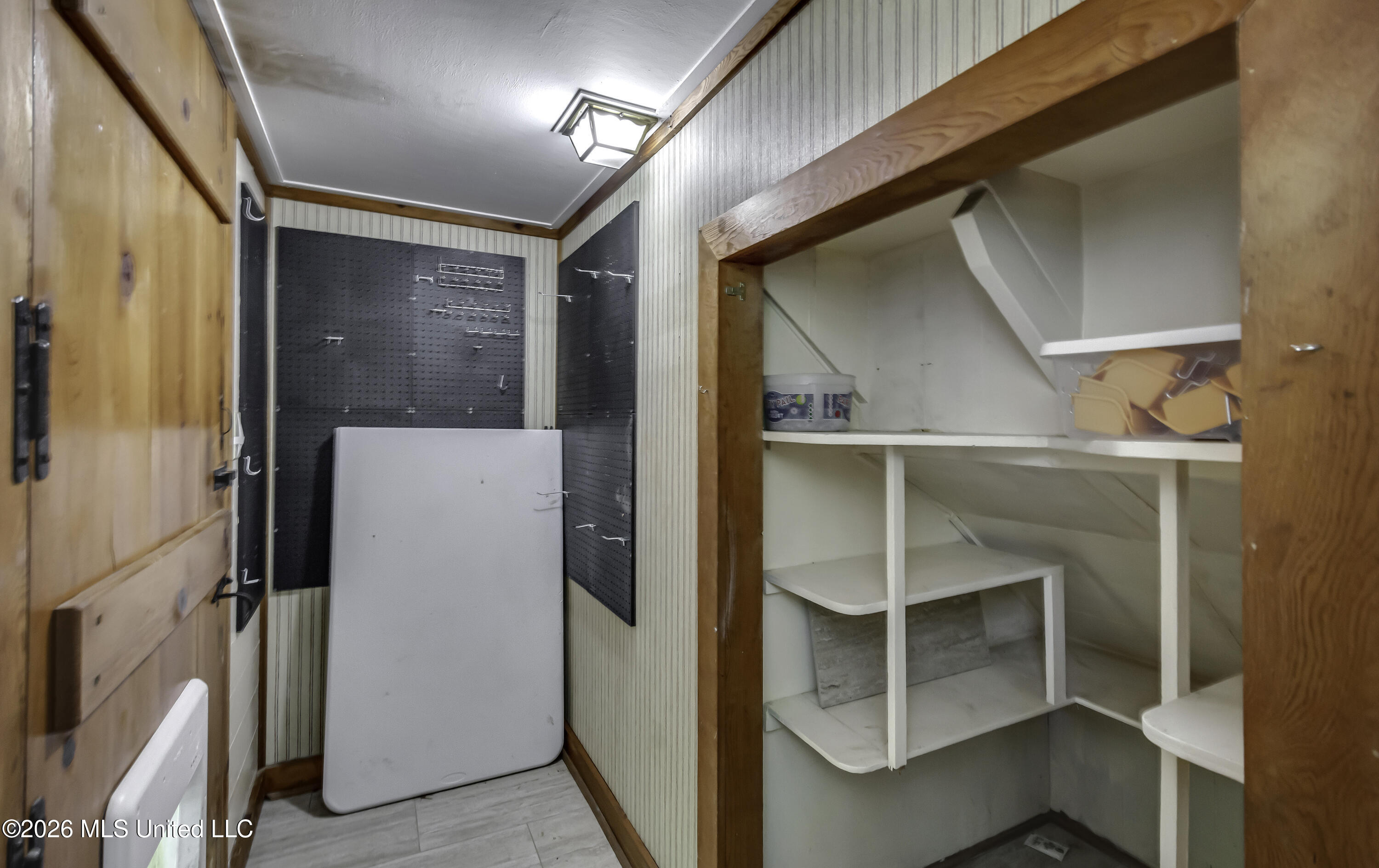 214 Parks Road Jackson, MS 39212 - Photo 53 of 96 Laundry/utility area