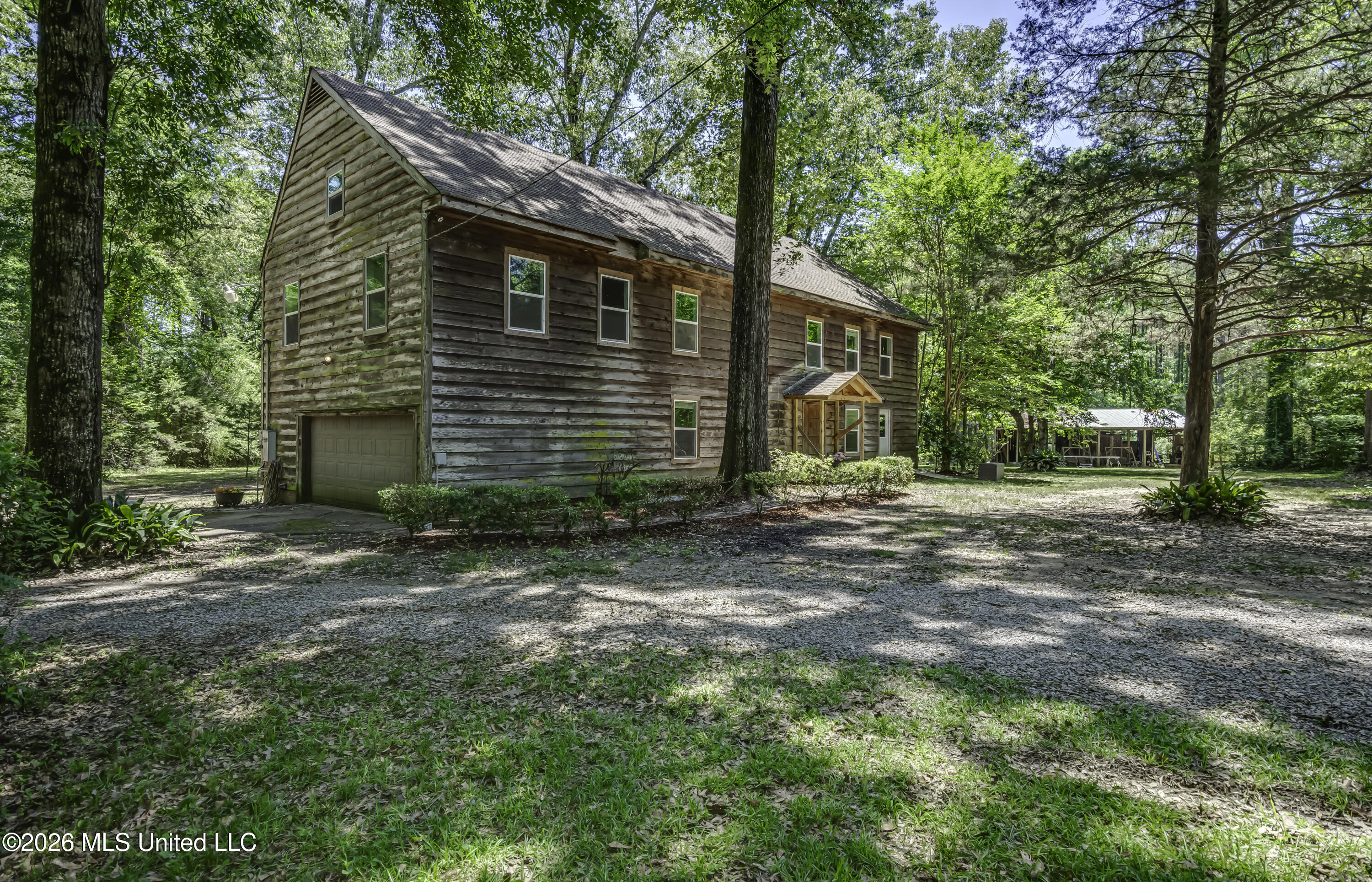 214 Parks Road Jackson, MS 39212 - Photo 67 of 96 Front of house/garage entrance