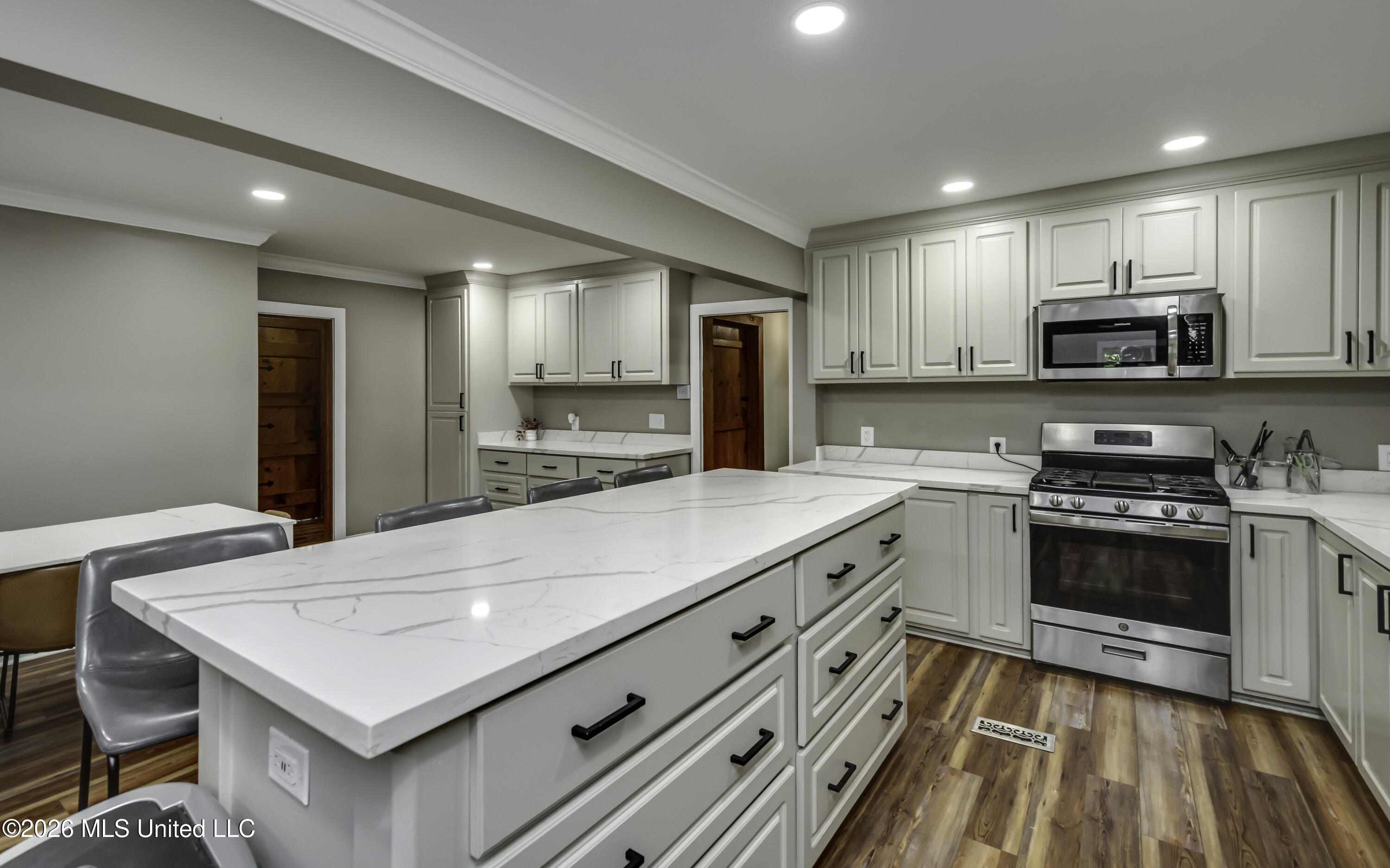214 Parks Road Jackson, MS 39212 - Photo 7 of 96 Kitchen island