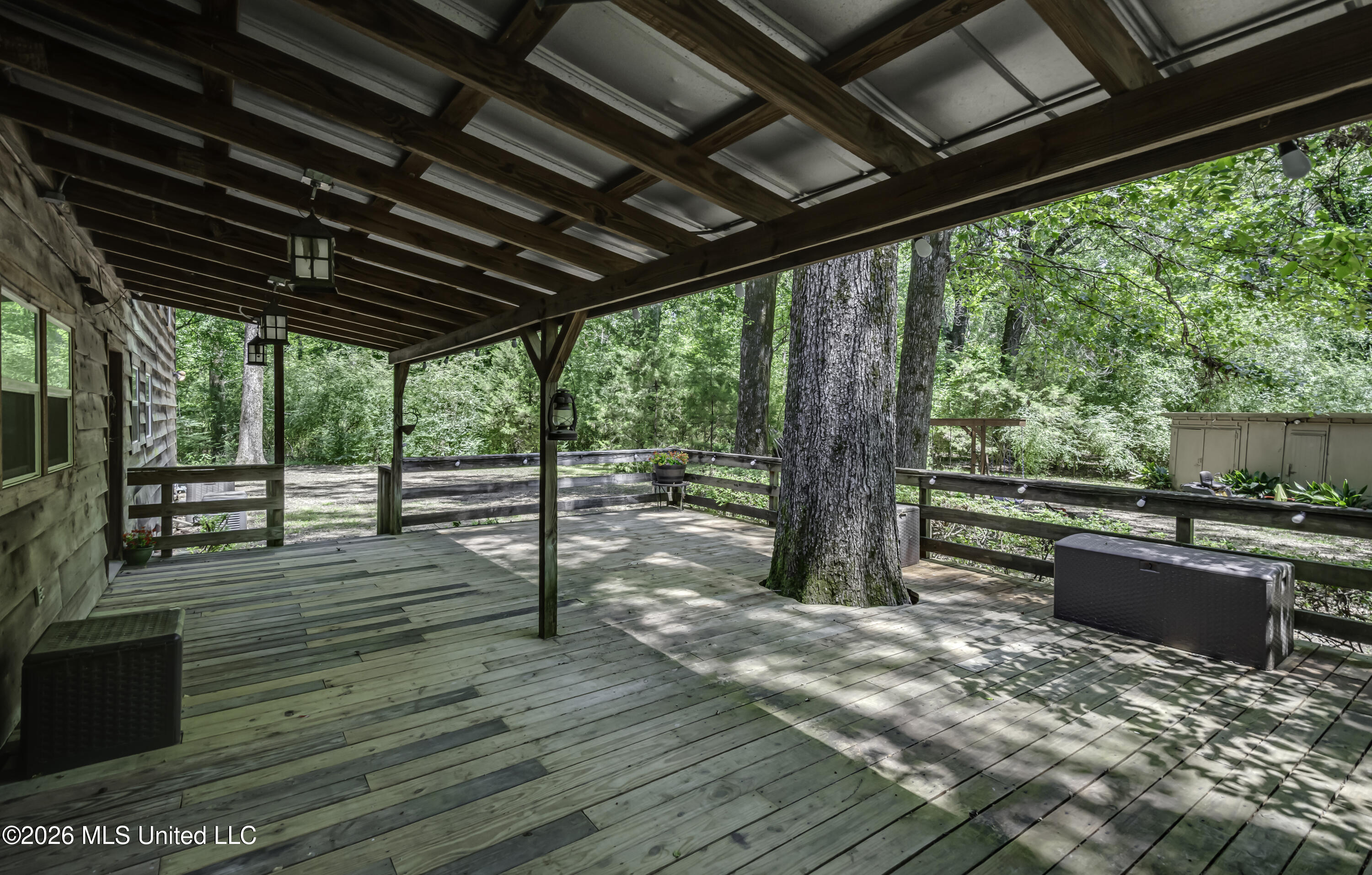 214 Parks Road Jackson, MS 39212 - Photo 77 of 96 Back patio