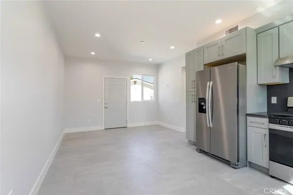 $3,250 | 13768 Judd Street, Pacoima, CA 91331