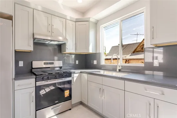$3,250 | 13768 Judd Street, Pacoima, CA 91331