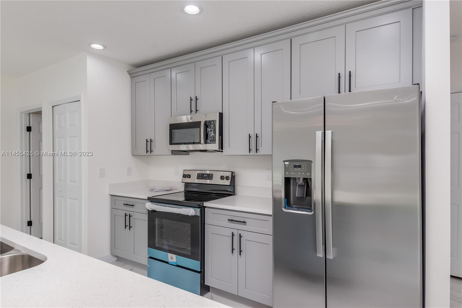 14224 Southwest 48th Court Road Ocala, FL 34473 - Photo 13 of 44 Gallery Image 13