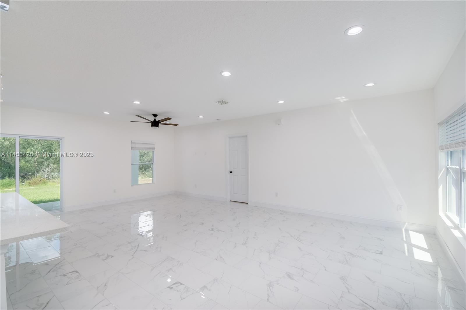 14224 Southwest 48th Court Road Ocala, FL 34473 - Photo 15 of 44 Gallery Image 15