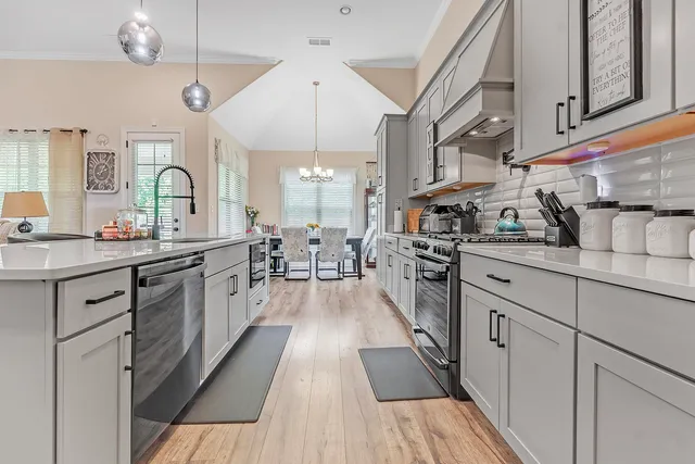 $575,000 | 9730 Woodland Fox Lane North, Cordova, TN 38018