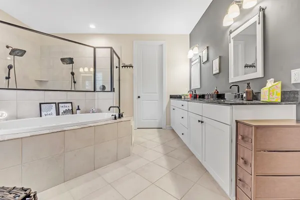 $560,000 | 9730 Woodland Fox Lane North, Cordova, TN 38018