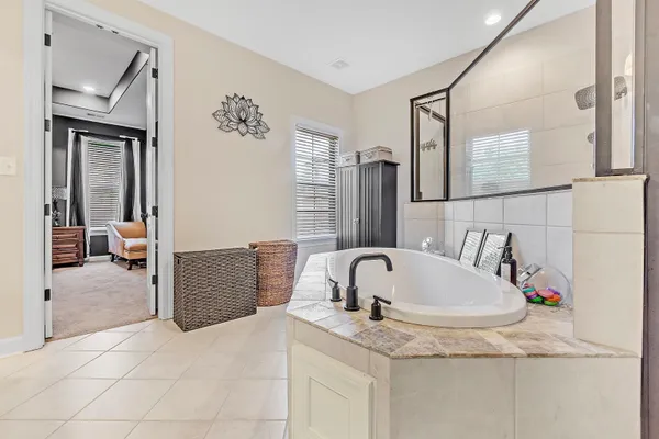 $560,000 | 9730 Woodland Fox Lane North, Cordova, TN 38018