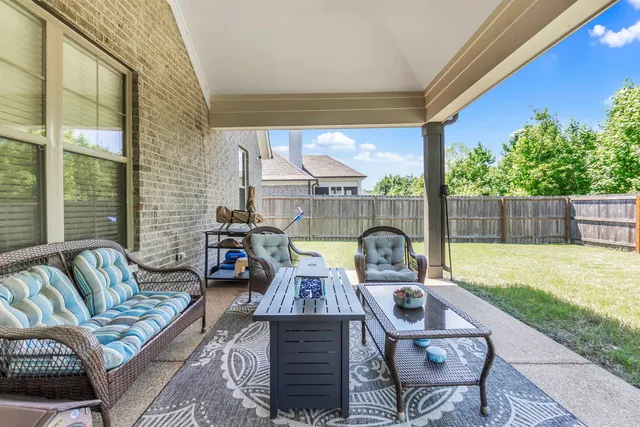 $575,000 | 9730 Woodland Fox Lane North, Cordova, TN 38018