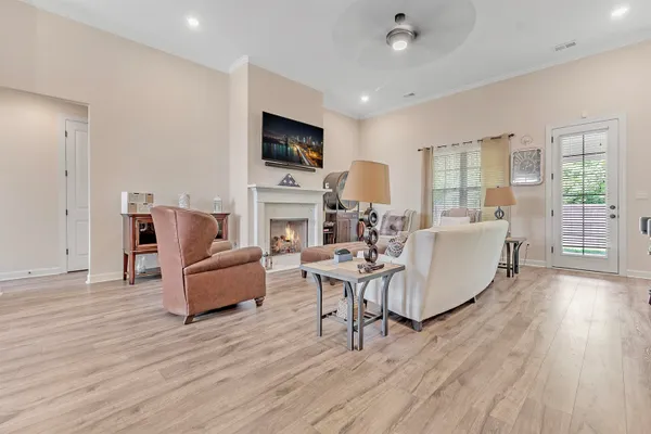 $560,000 | 9730 Woodland Fox Lane North, Cordova, TN 38018