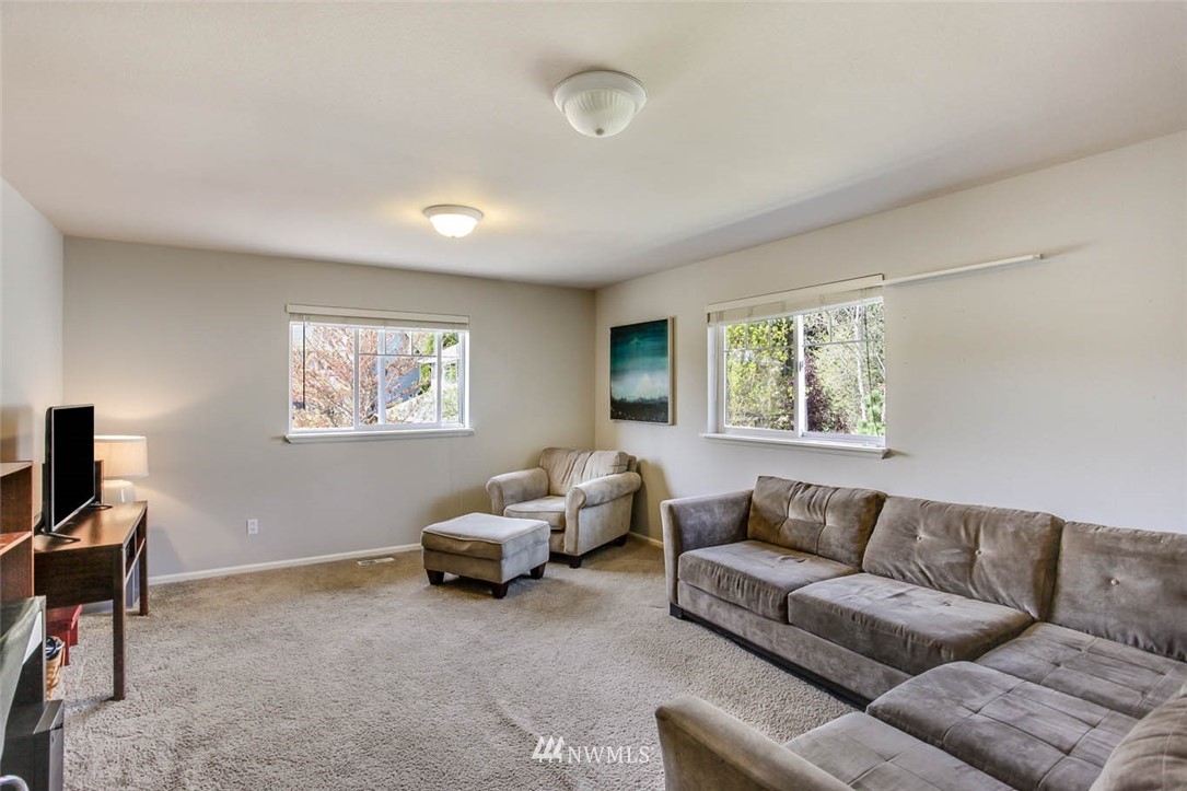 17315 Southeast 185th Street Renton, WA 98058 - Photo 23 of 25 Gallery Image 23