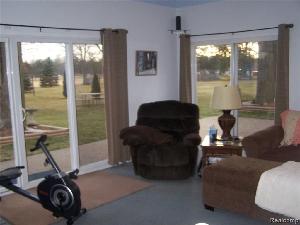 23220 Hagen Road Macomb, MI 48042 - Photo 19 of 58 100_3292.JPG