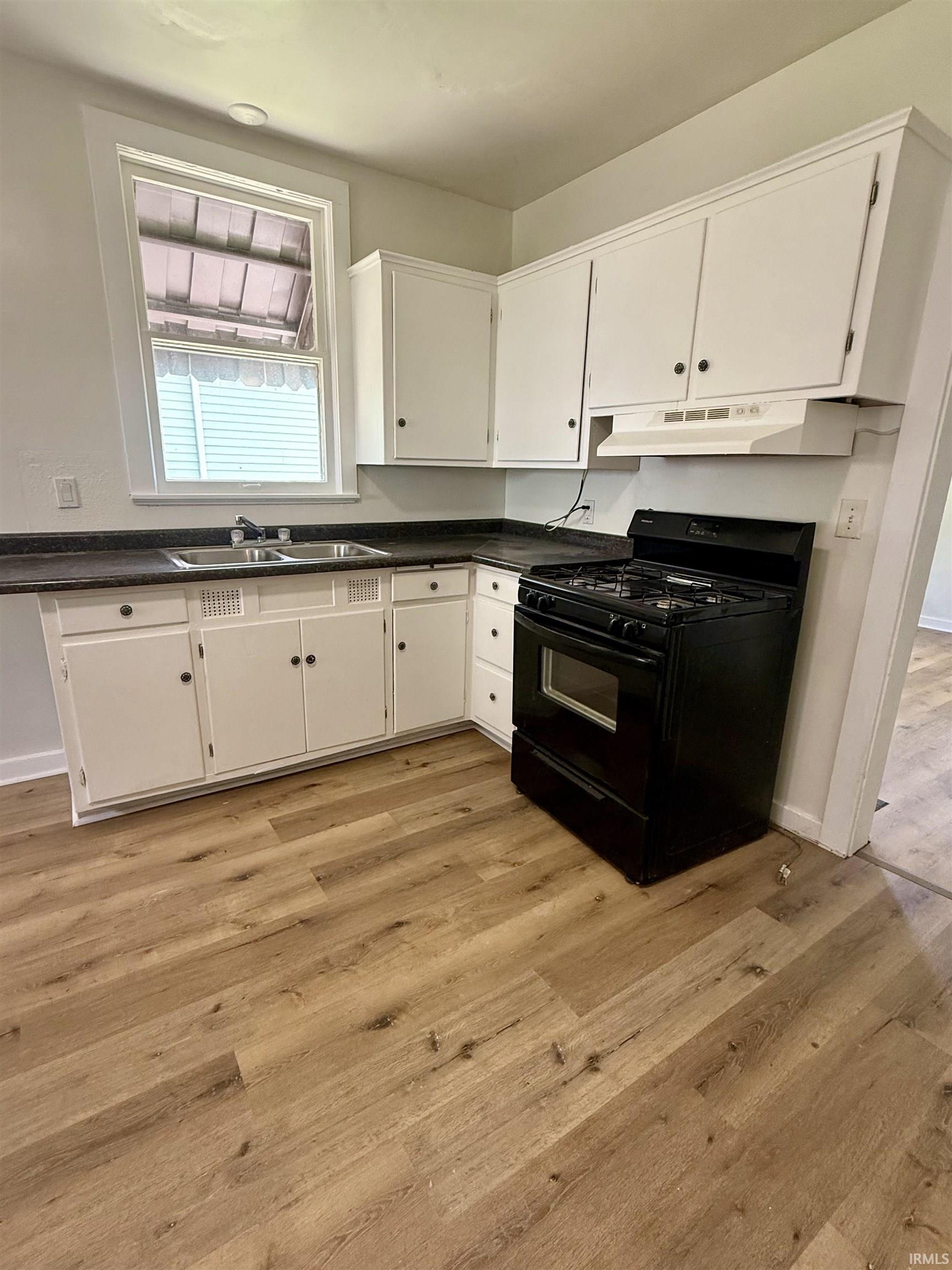 1728 High Street Fort Wayne, IN 46808 - Photo 3 of 5