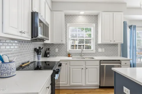 $699,000 | 109 Olde Tree Drive, Cary, NC 27518