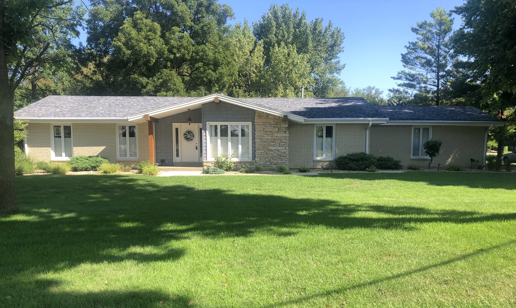 1445 Freed Road Sycamore, IL 60178 - Photo 1 of 28