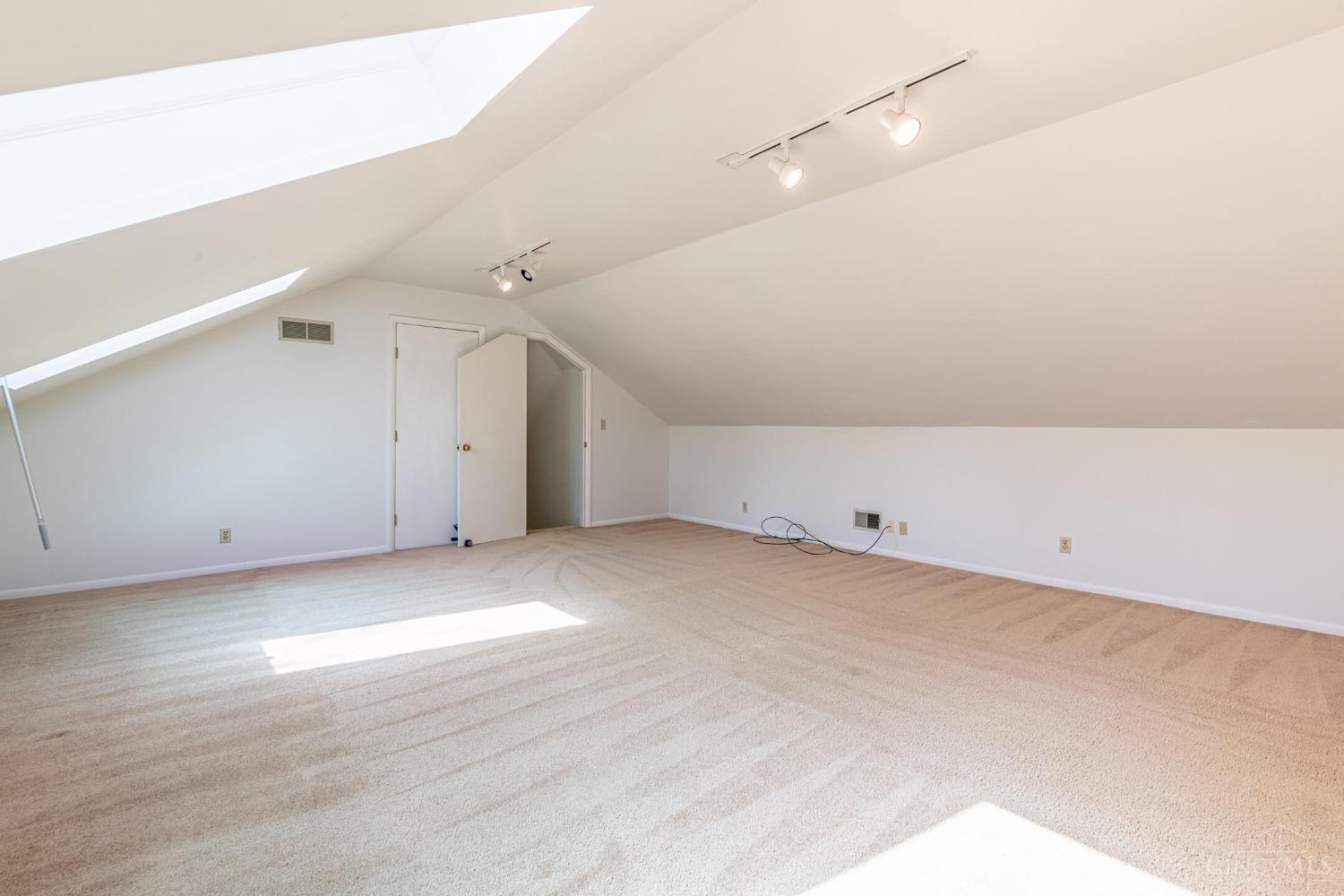 6944 Five Mile Road Cincinnati, OH 45230 - Photo 32 of 50 Gallery Image 32